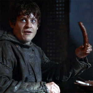 RAMSEY BOLTON FLEXING A THEON'S SAUSAGE